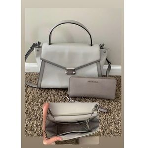 Michael KORS Purse & Wallet set. Never used